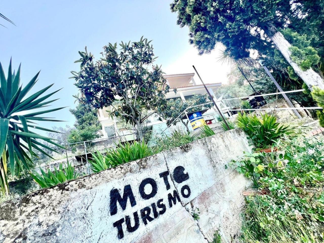 Mototurismo - Alla Scoperta Della Sardegna 사로크 외부 사진